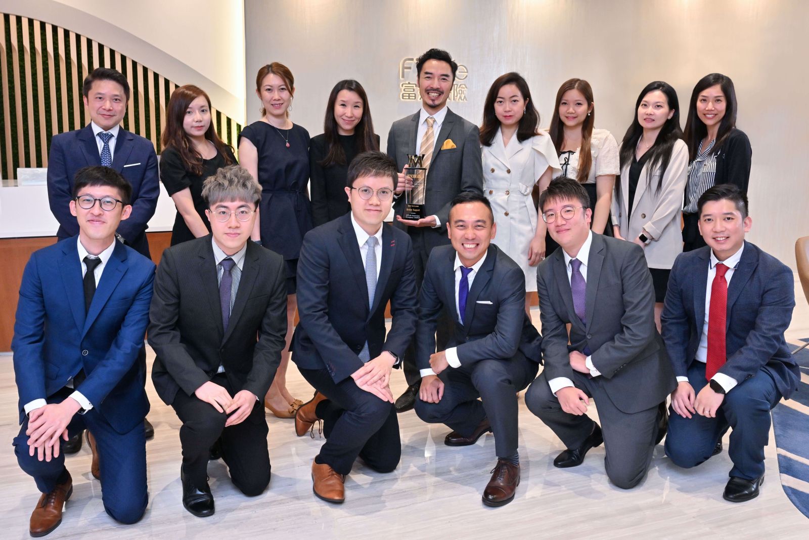 富通保險獲選《指標》2022年度保險企業大獎共囊括六項殊榮，成為獲獎最多的保險公司