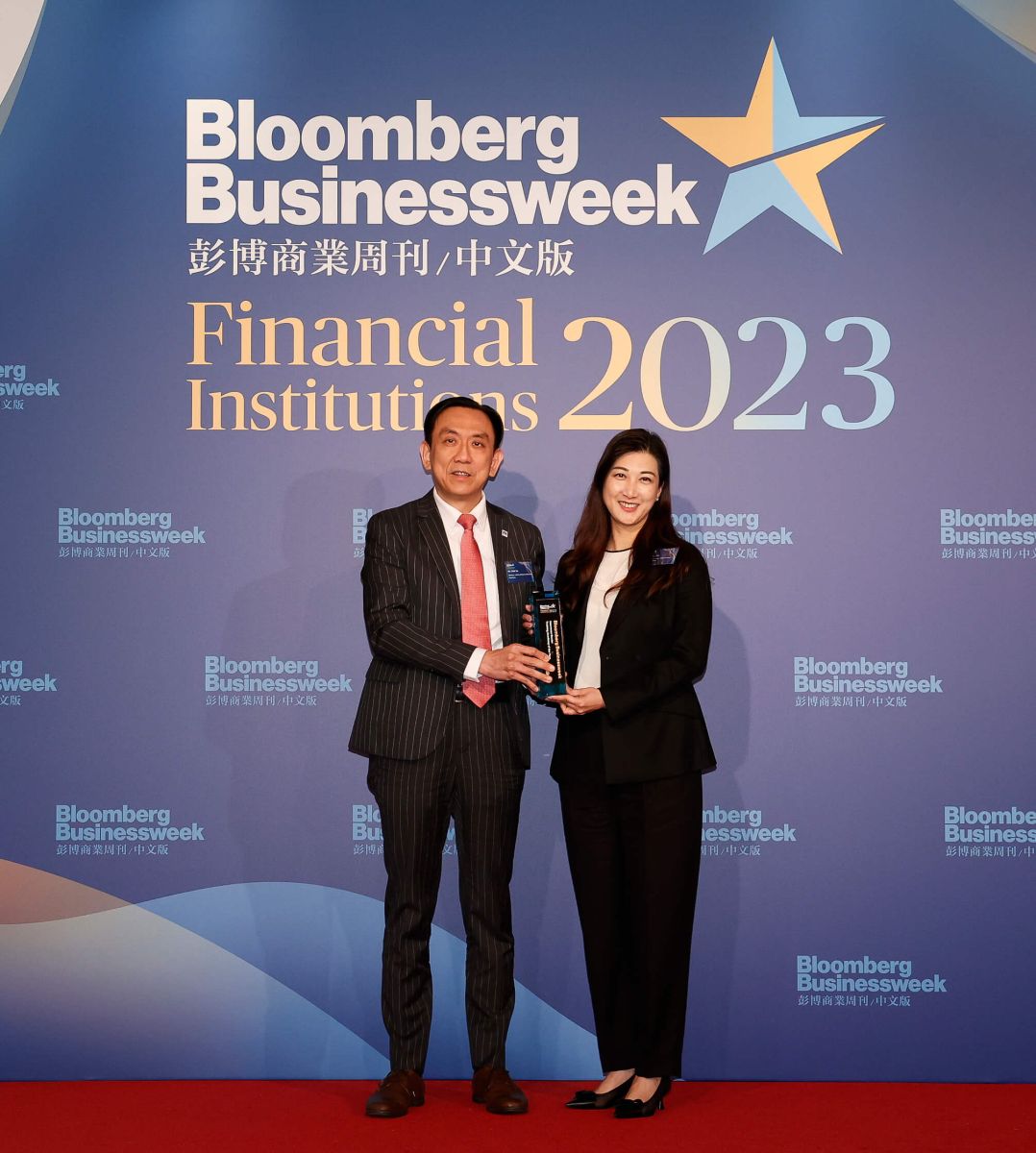 富通保險勇奪《彭博商業周刊/中文版》金融機構大獎2023》四項殊榮